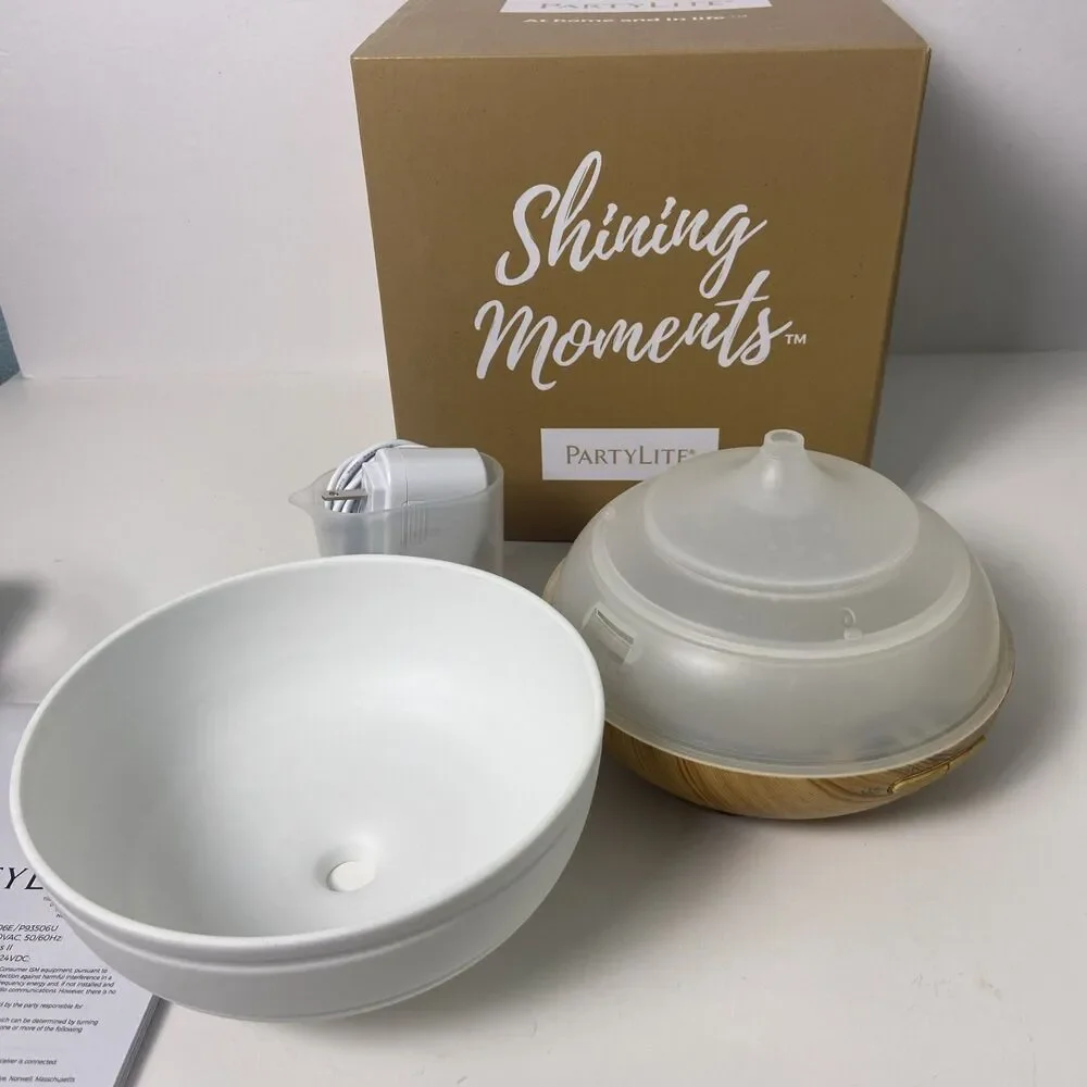 PartyLite Ultrasonic Electric Essential Oil Diffuser Retired P93506A NIB 240V